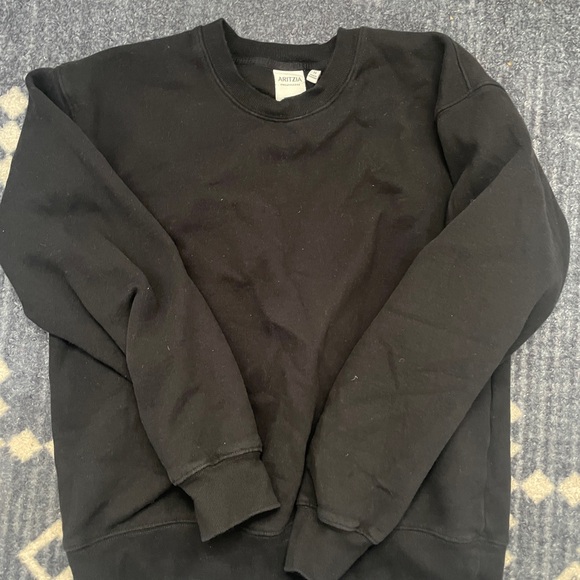 Aritzia Sweaters - Aritiza sweatfleece Black Crewneck Sweater women M